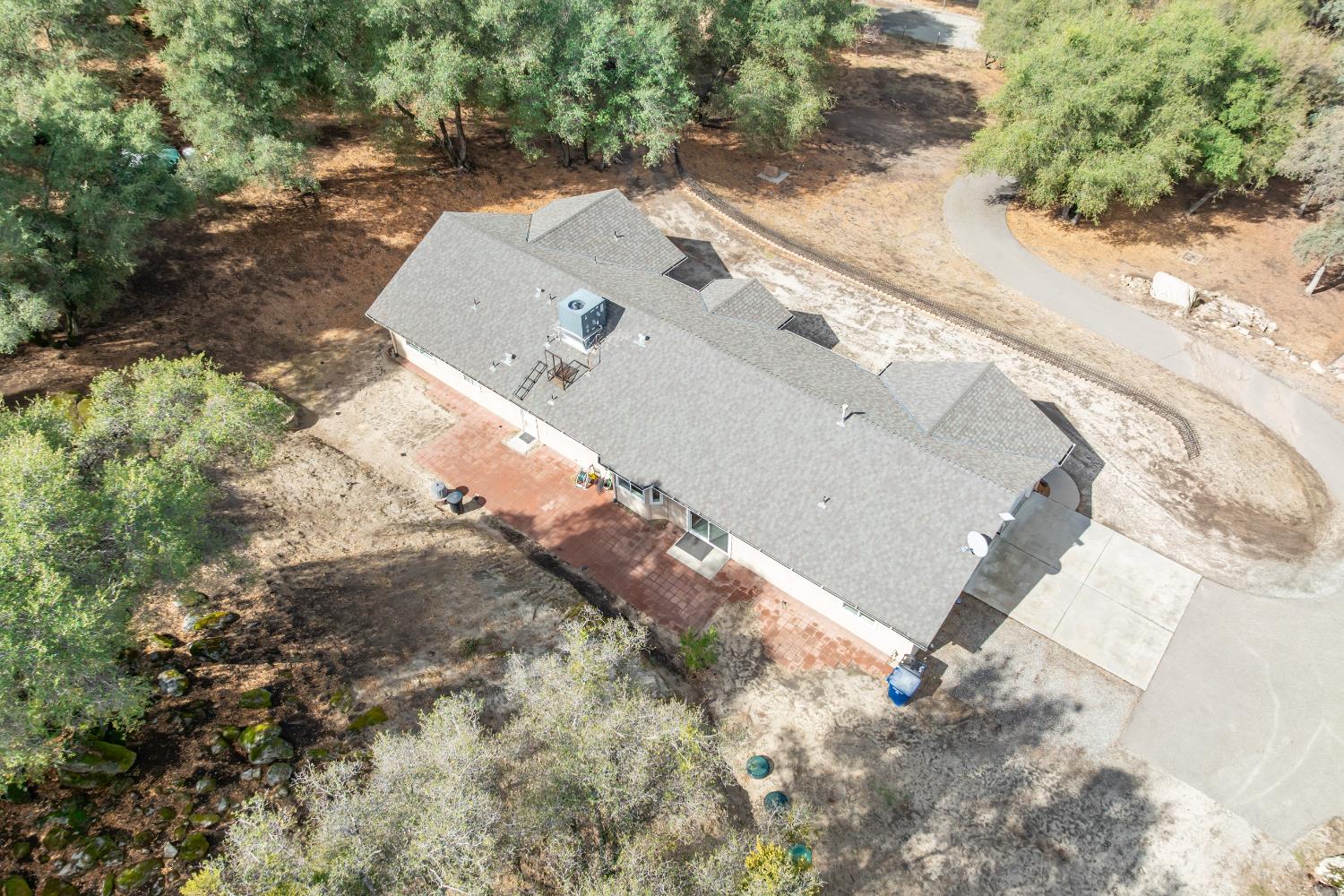 46474 Longview Ln W, Coarsegold, CA 93614