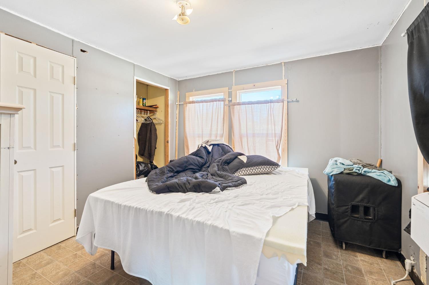 4963 Valley Ln, Catheys Valley, CA 95306