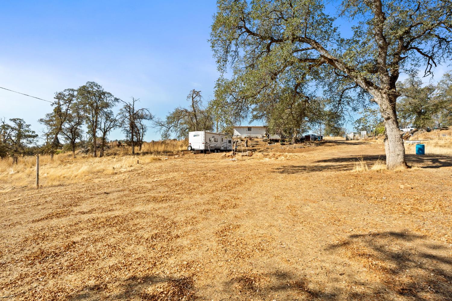 4963 Valley Ln, Catheys Valley, CA 95306