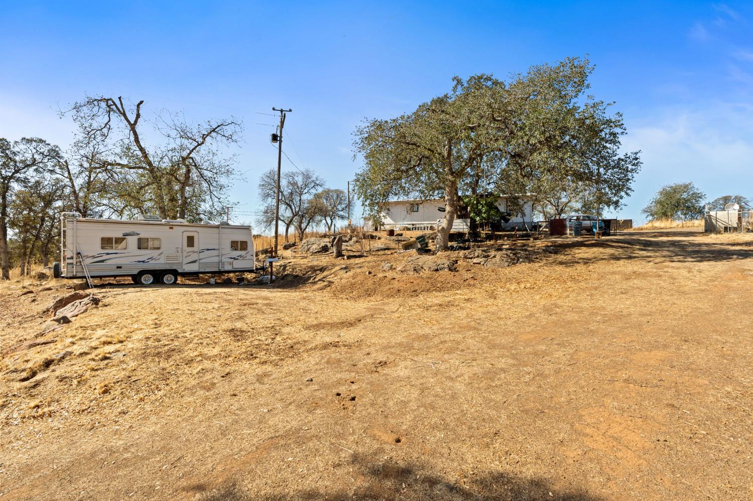 4963 Valley Ln, Catheys Valley, CA 95306