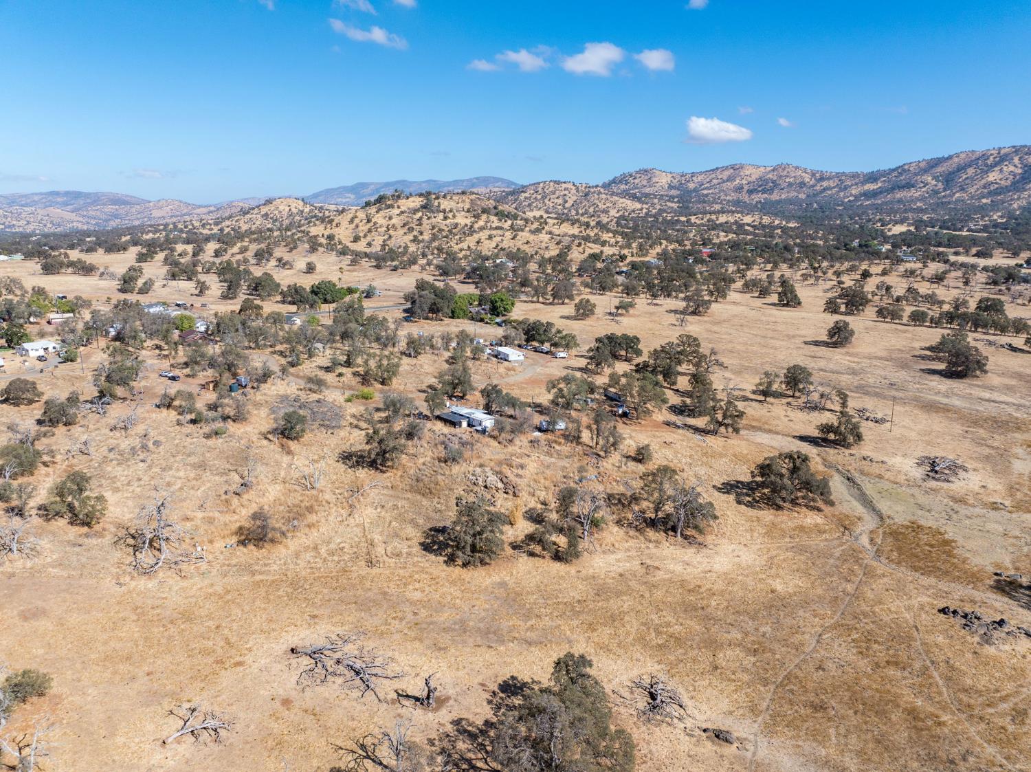 4963 Valley Ln, Catheys Valley, CA 95306