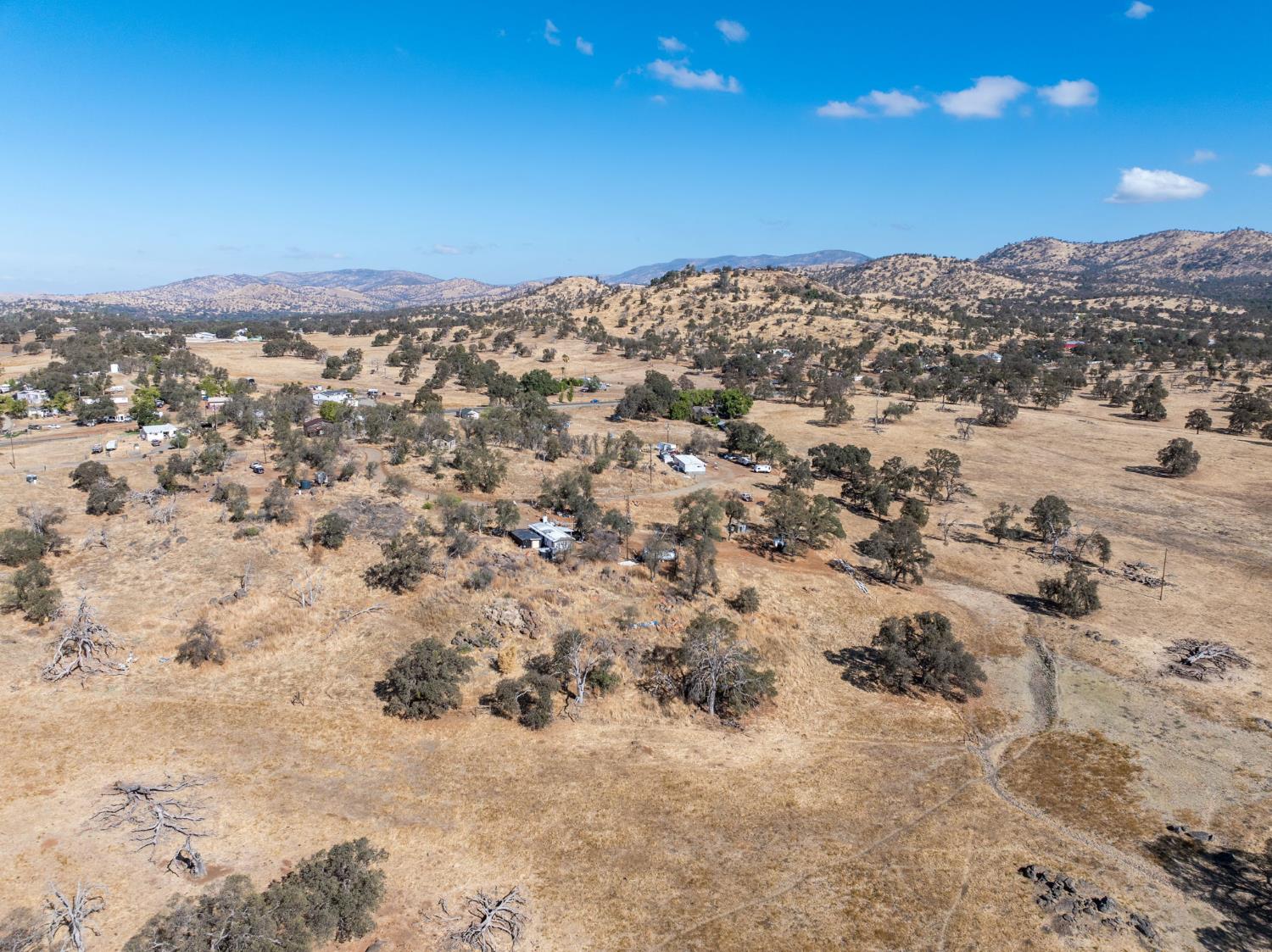 4963 Valley Ln, Catheys Valley, CA 95306