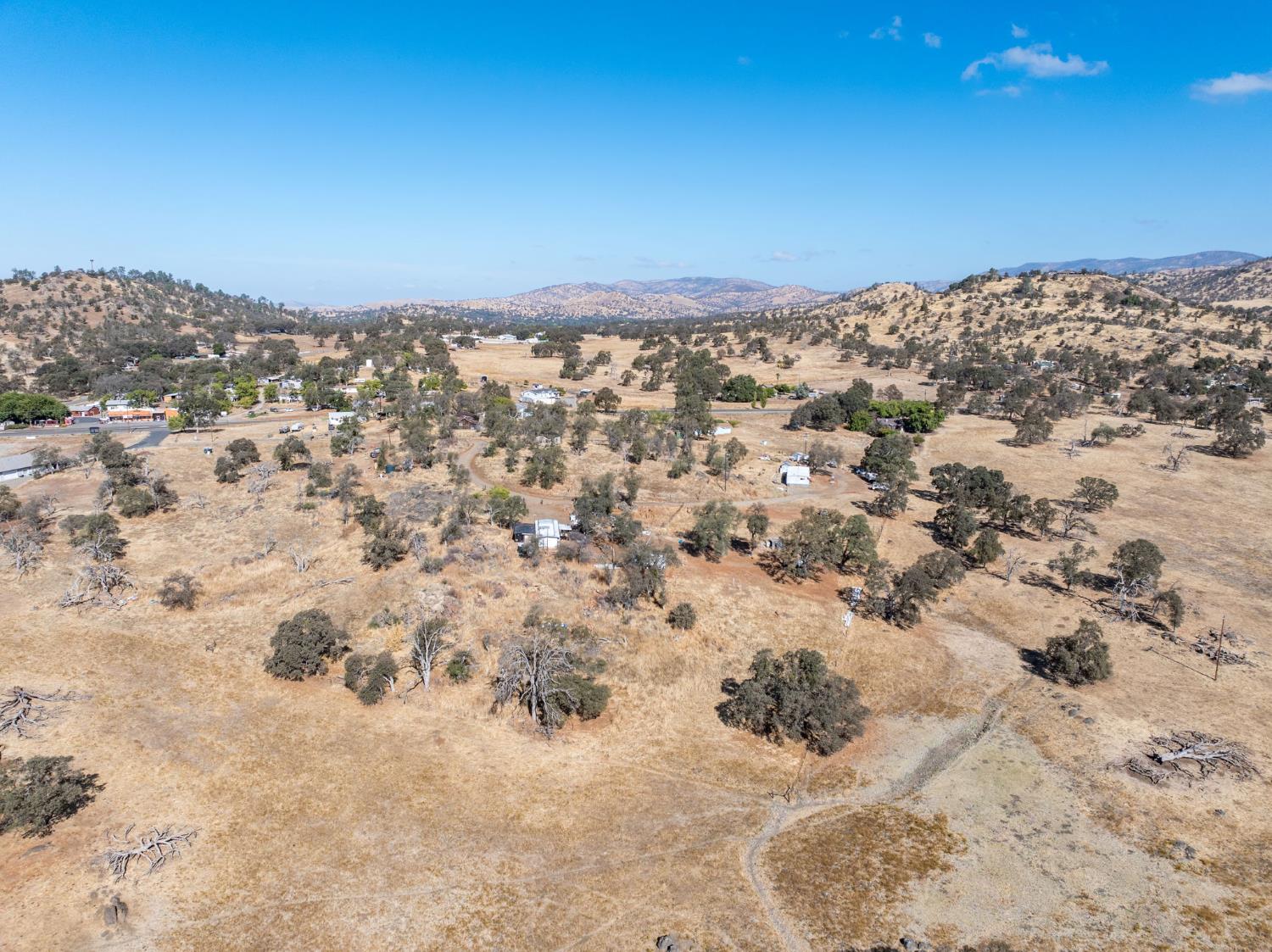 4963 Valley Ln, Catheys Valley, CA 95306