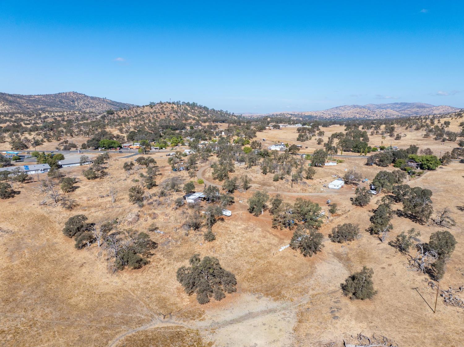 4963 Valley Ln, Catheys Valley, CA 95306