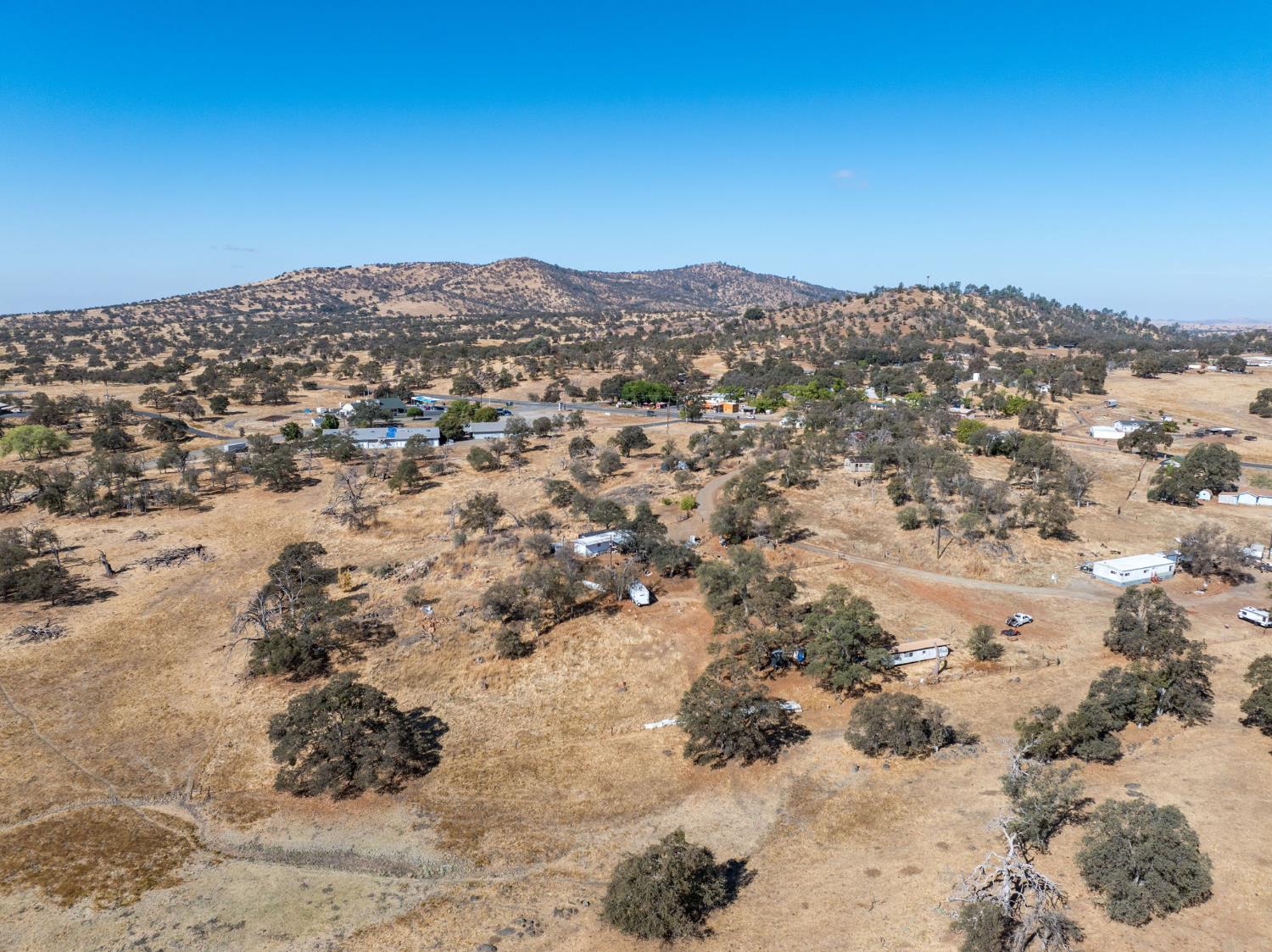 4963 Valley Ln, Catheys Valley, CA 95306