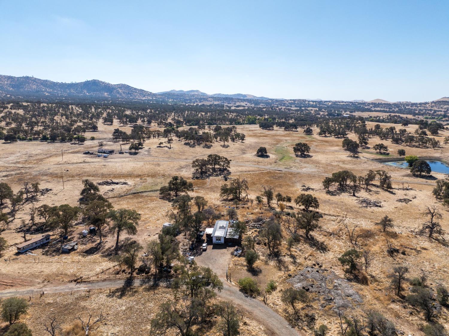 4963 Valley Ln, Catheys Valley, CA 95306