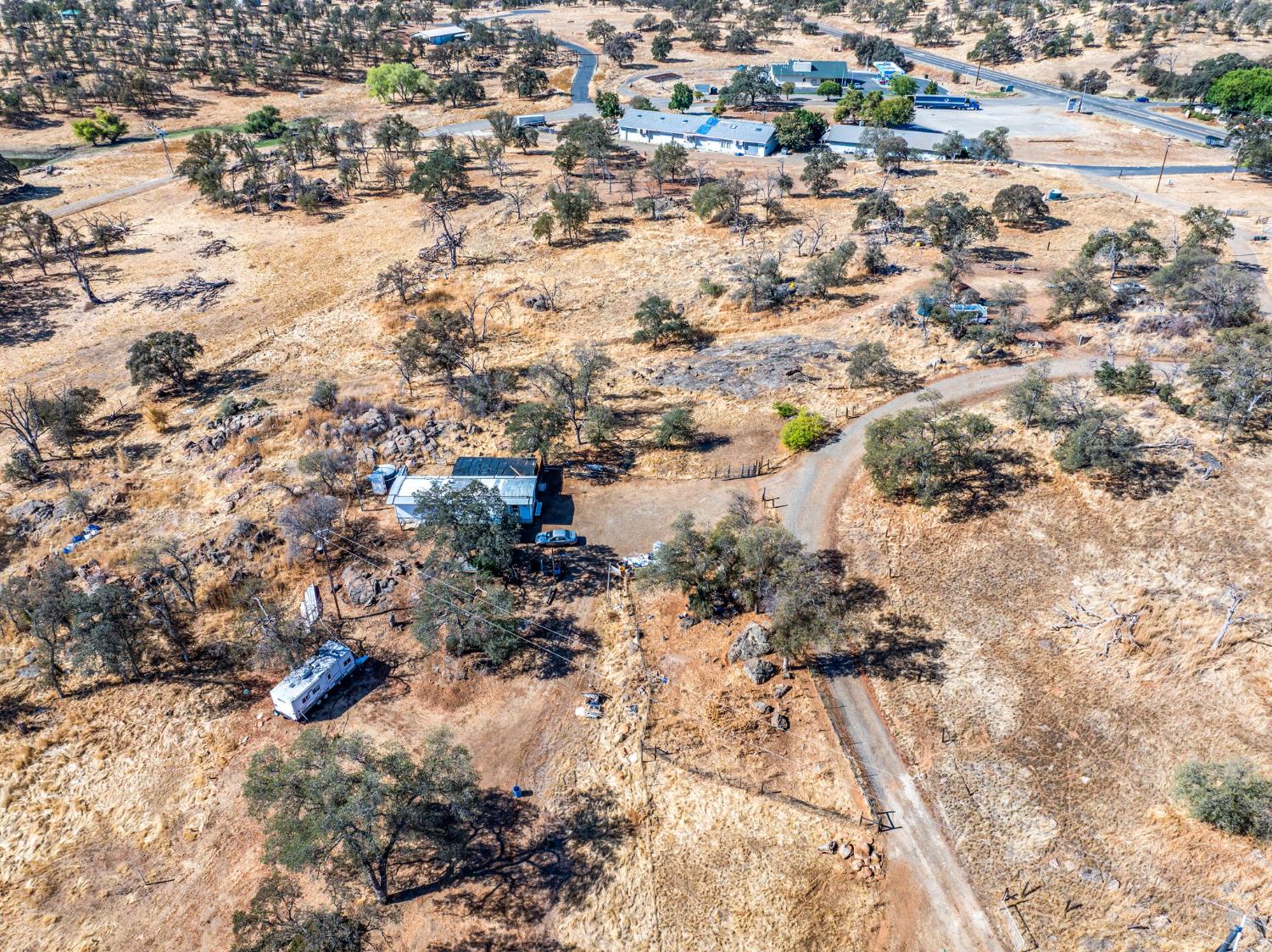 4963 Valley Ln, Catheys Valley, CA 95306