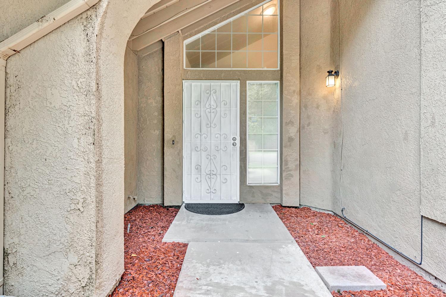 2050 Sundance Ln, Madera, CA 93637