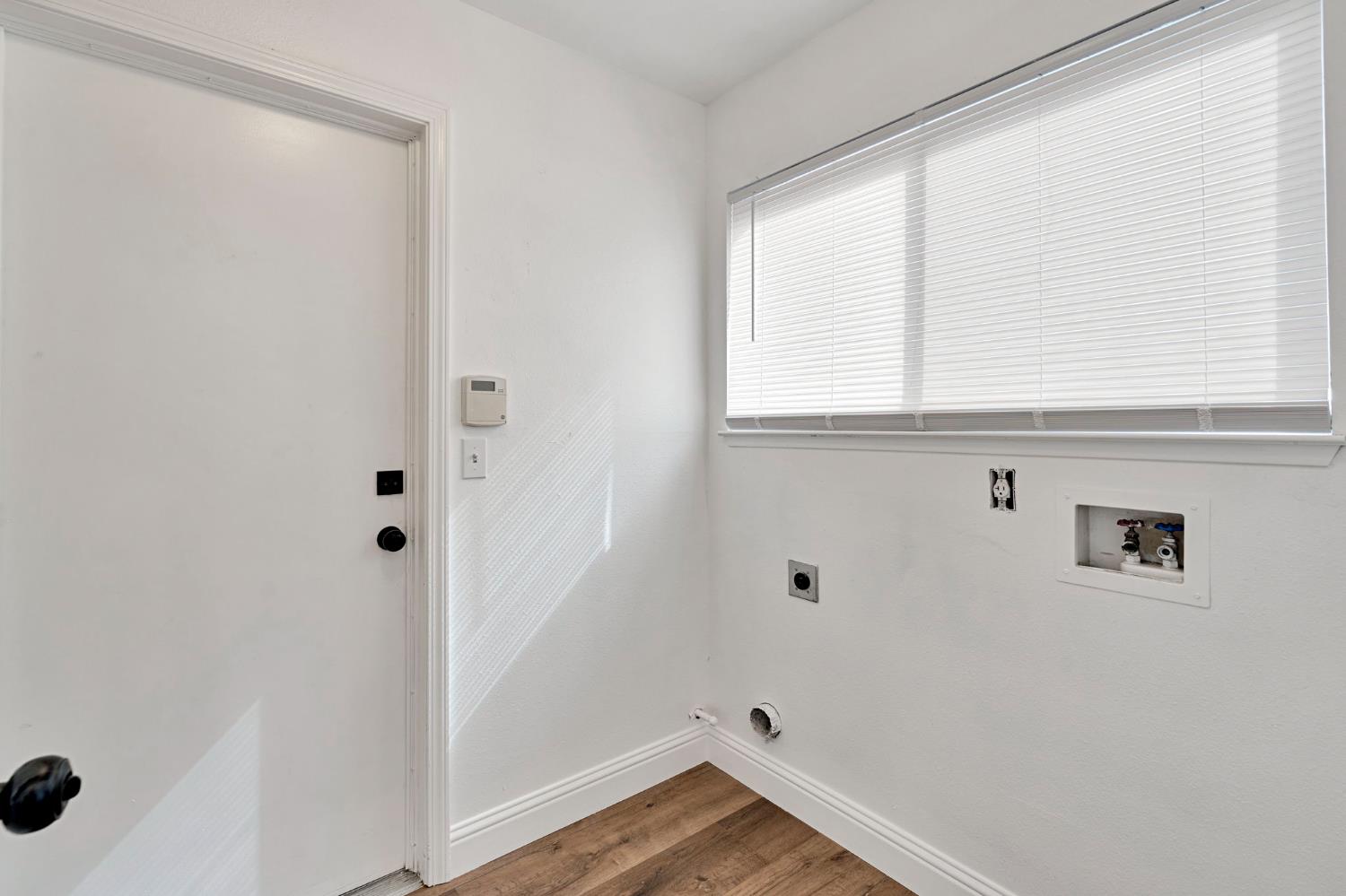 2050 Sundance Ln, Madera, CA 93637