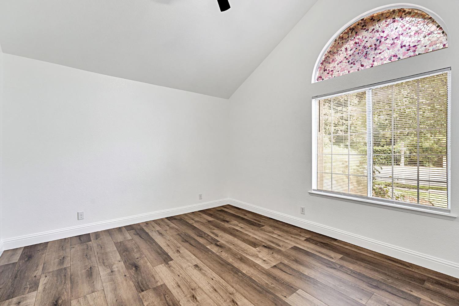 2050 Sundance Ln, Madera, CA 93637