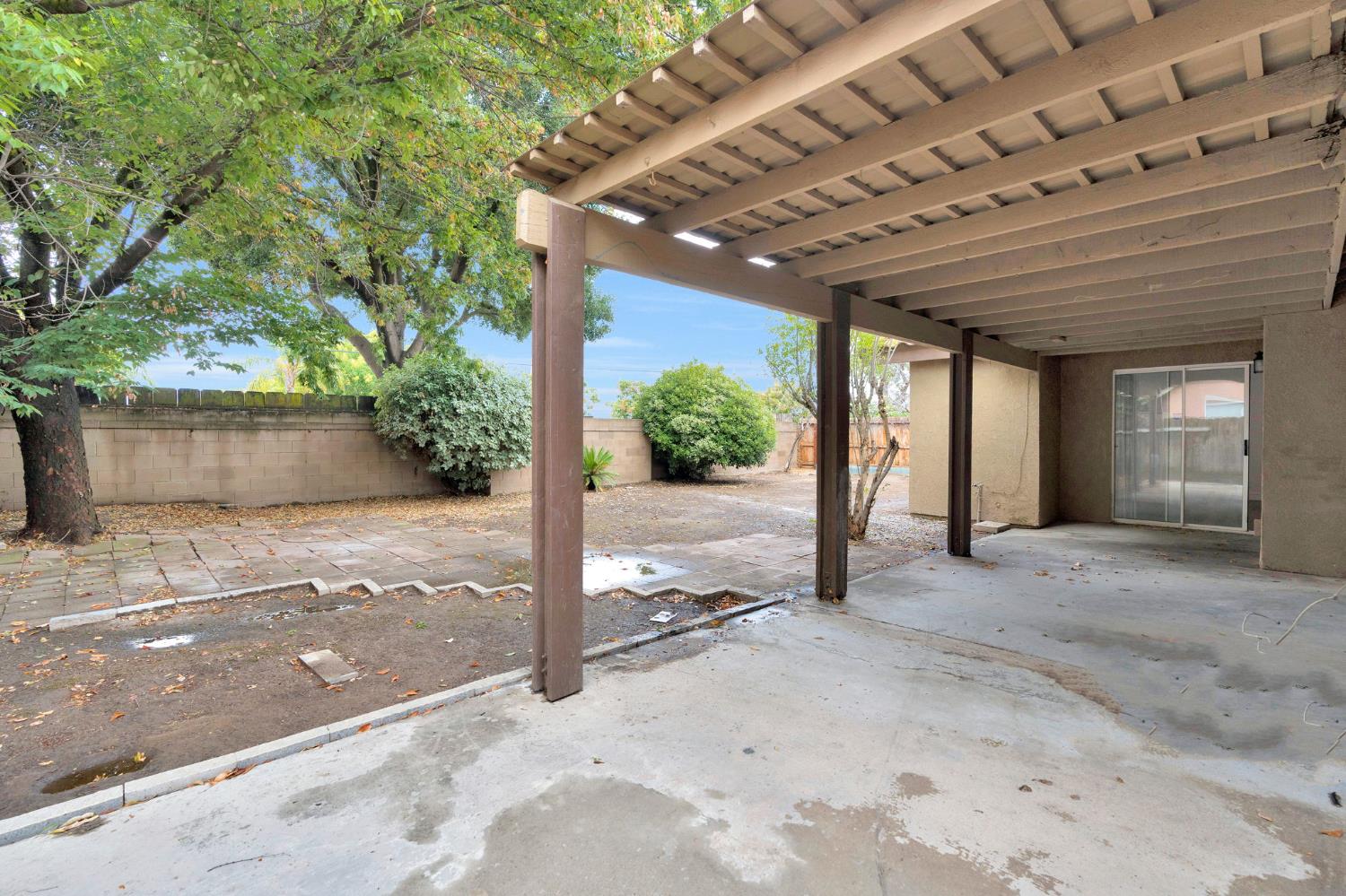 2050 Sundance Ln, Madera, CA 93637