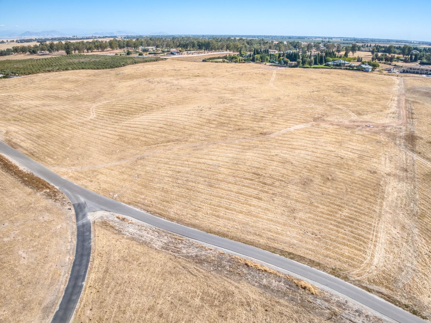 1 Biglione Drive, Clovis, CA 93619