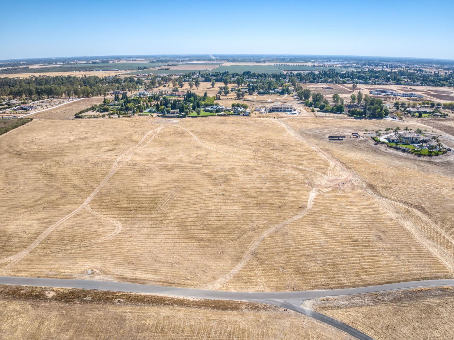 1 Biglione Drive, Clovis, CA 93619