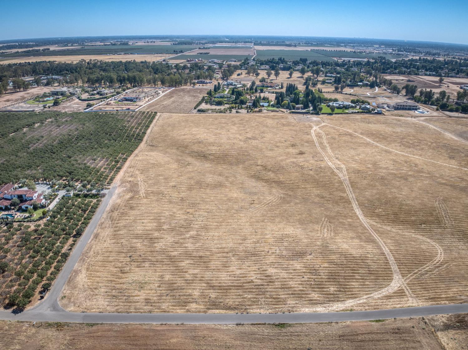 2 Biglione Drive, Clovis, CA 93619