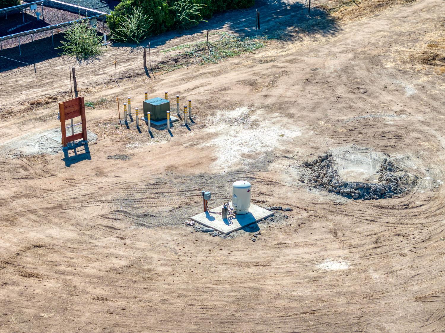 2 Biglione Drive, Clovis, CA 93619