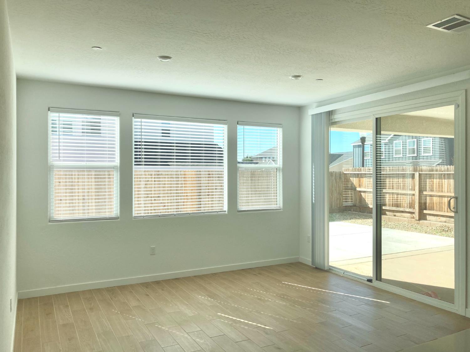 4220 San Gabriel Ave, Clovis, CA 93619