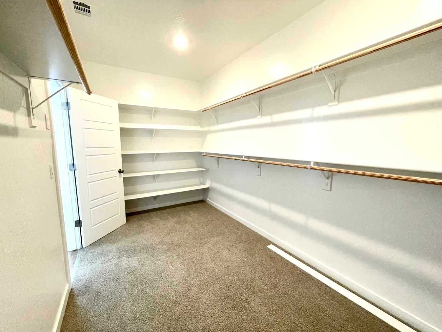 4220 San Gabriel Ave, Clovis, CA 93619
