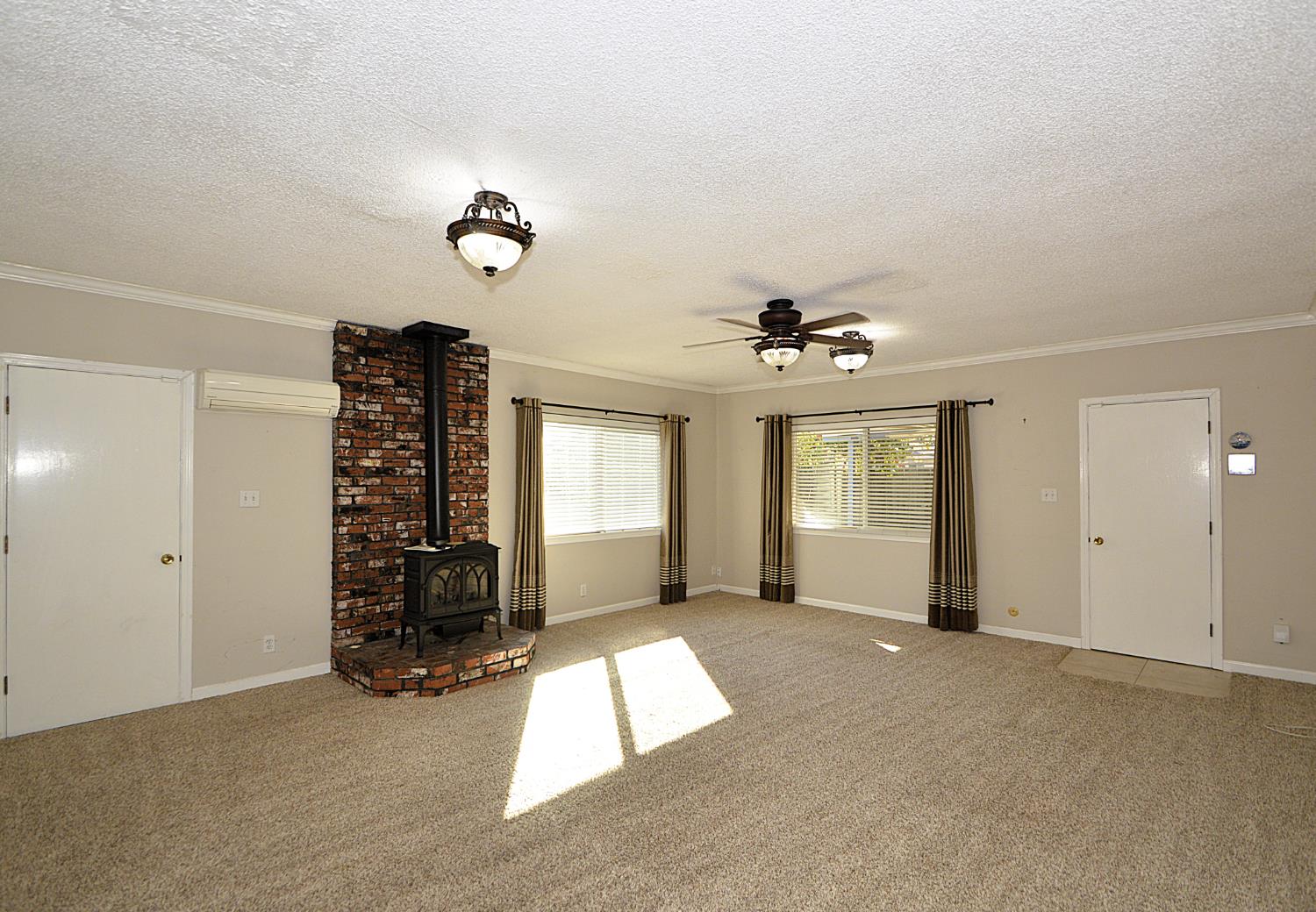 1314 Terry Ave, Clovis, CA 93612