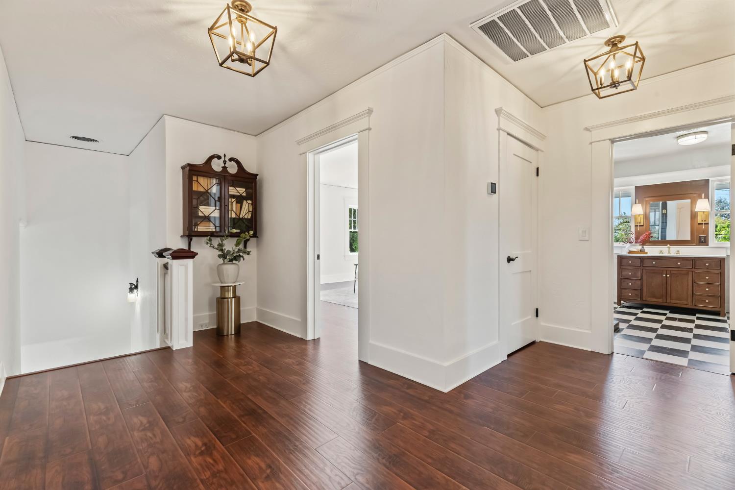 1487 N Echo, Fresno, CA 93728