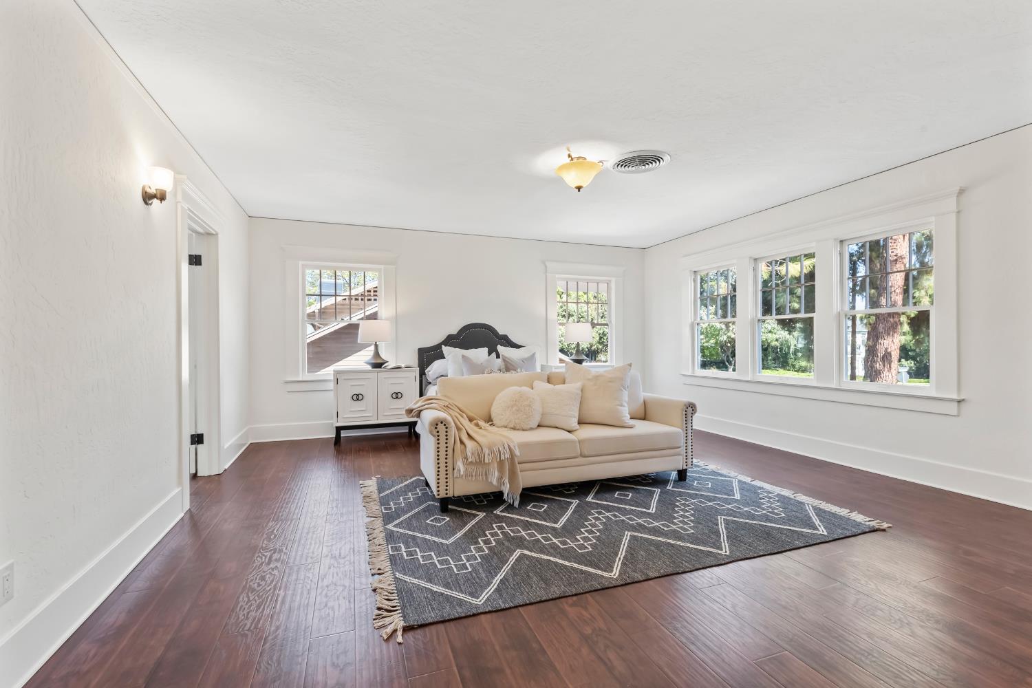 1487 N Echo, Fresno, CA 93728