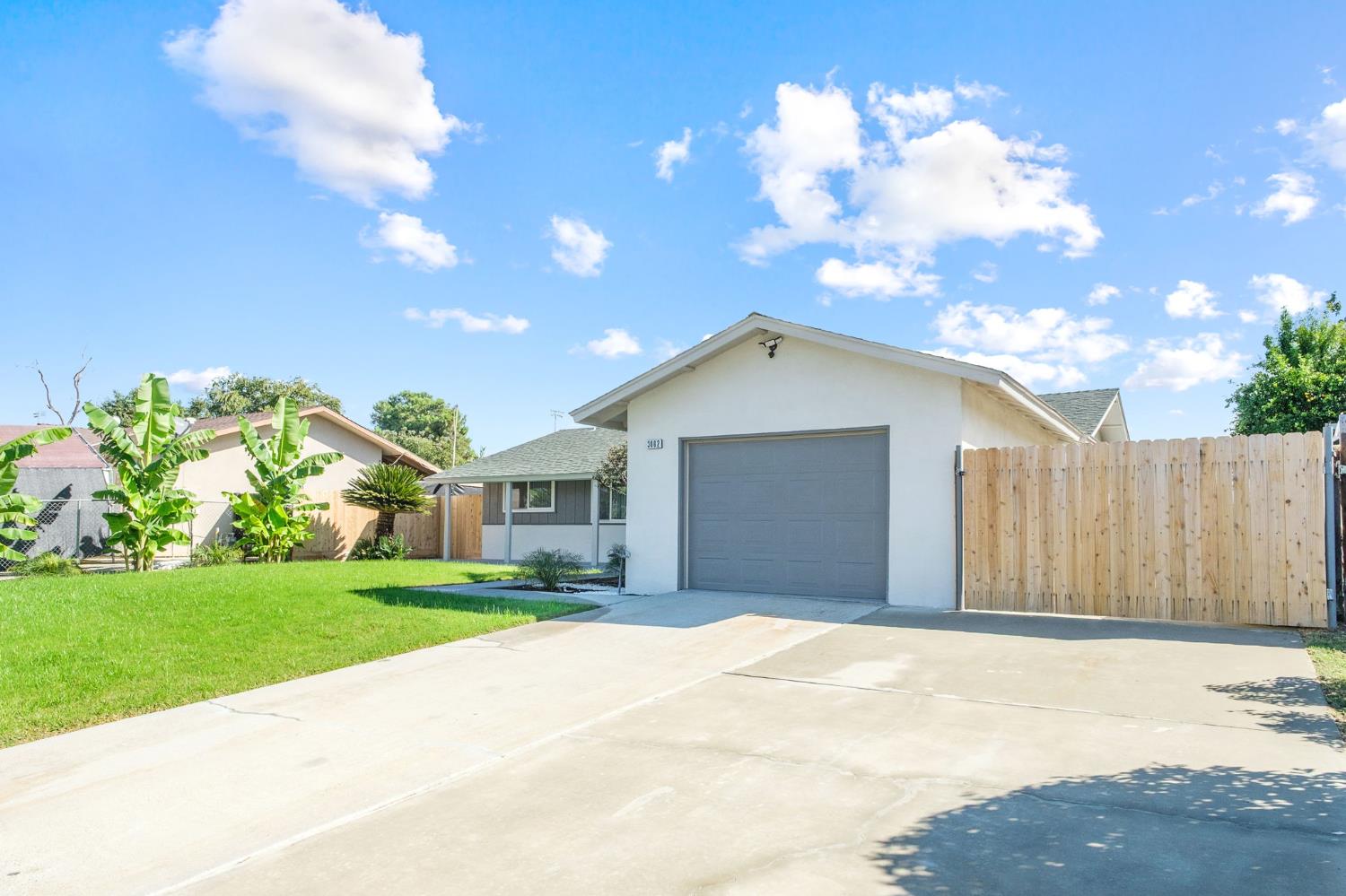 3062 Jasper St, Selma, CA 93662