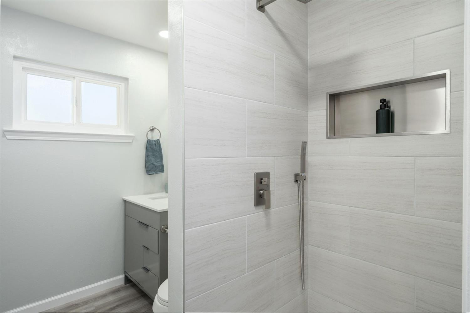 3062 Jasper St, Selma, CA 93662