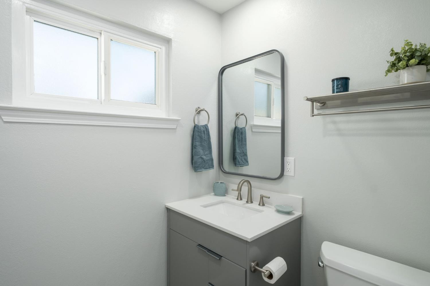 3062 Jasper St, Selma, CA 93662