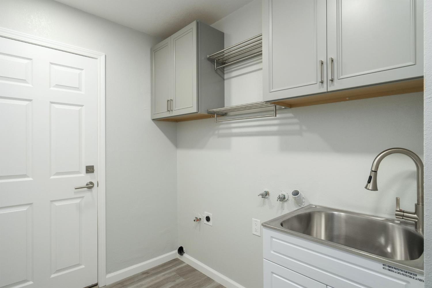 3062 Jasper St, Selma, CA 93662