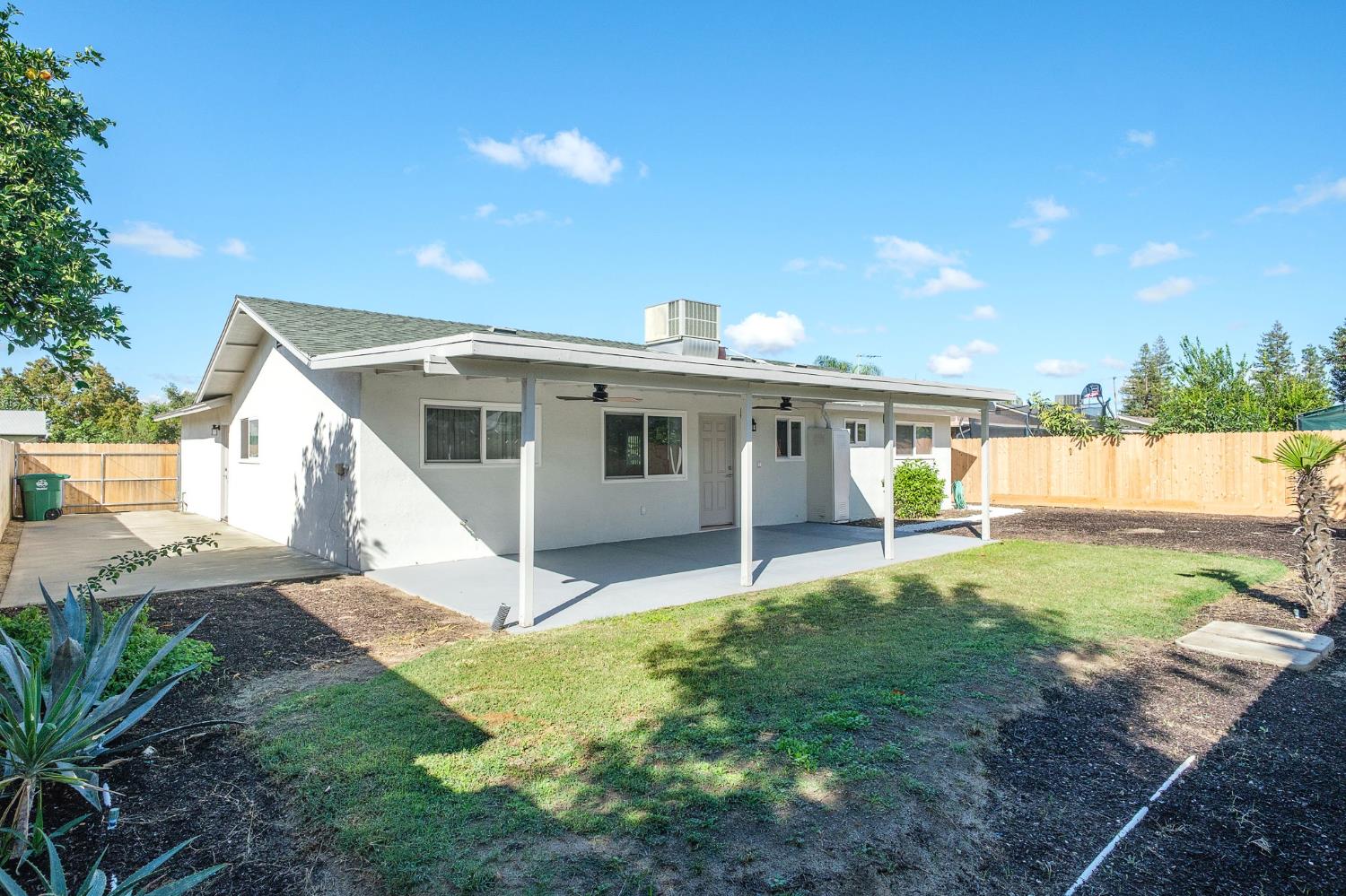 3062 Jasper St, Selma, CA 93662