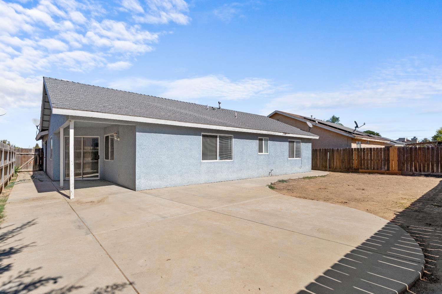 5739 W Santa Ana Ave, Fresno, CA 93722