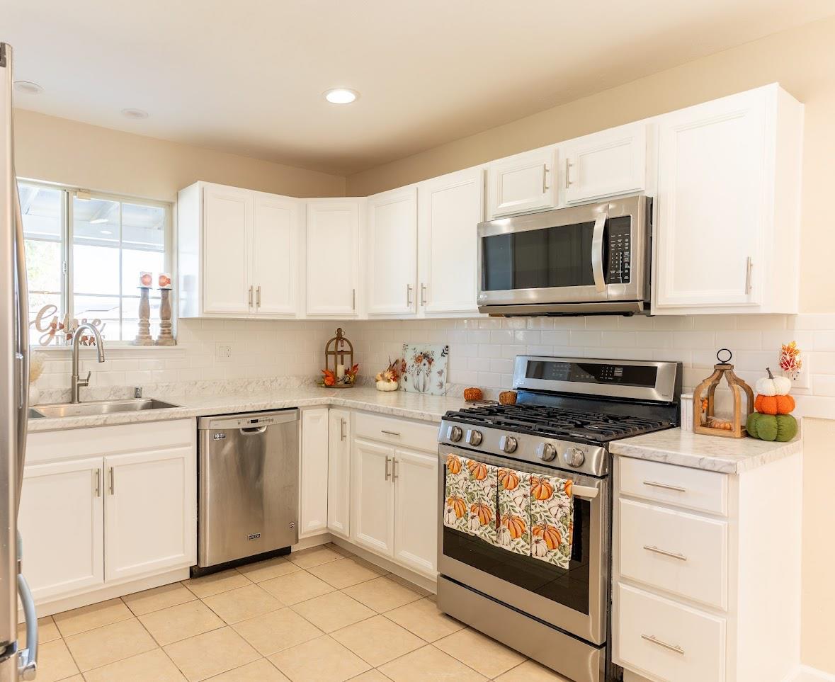 609 W College Ave, Coalinga, CA 93210