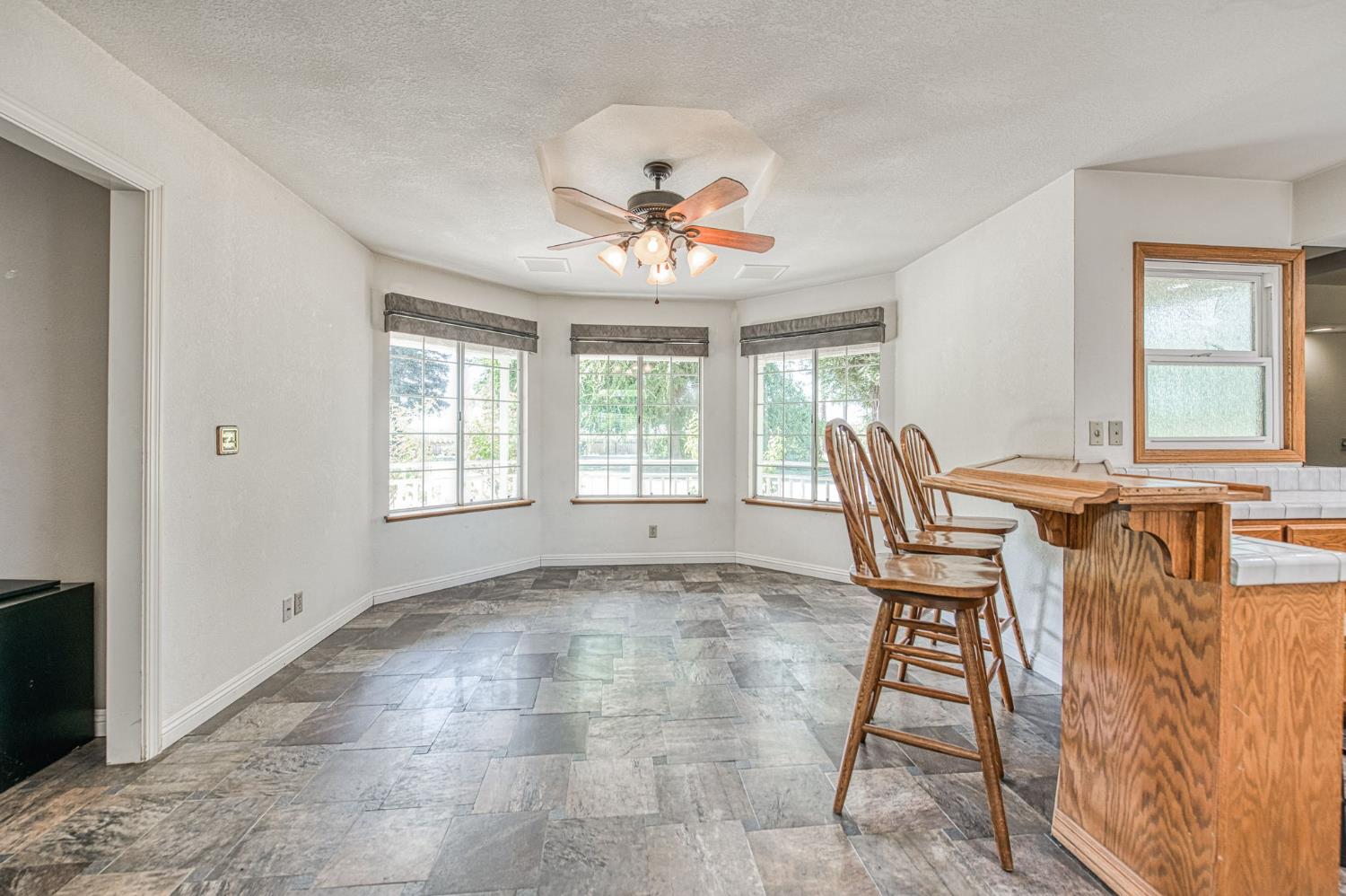 10852 S Bethel Ave, Selma, CA 93662