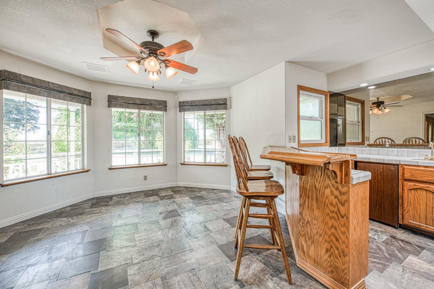 10852 S Bethel Ave, Selma, CA 93662