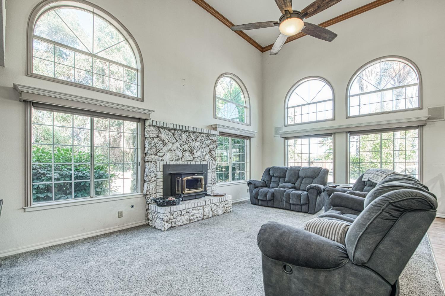 10852 S Bethel Ave, Selma, CA 93662