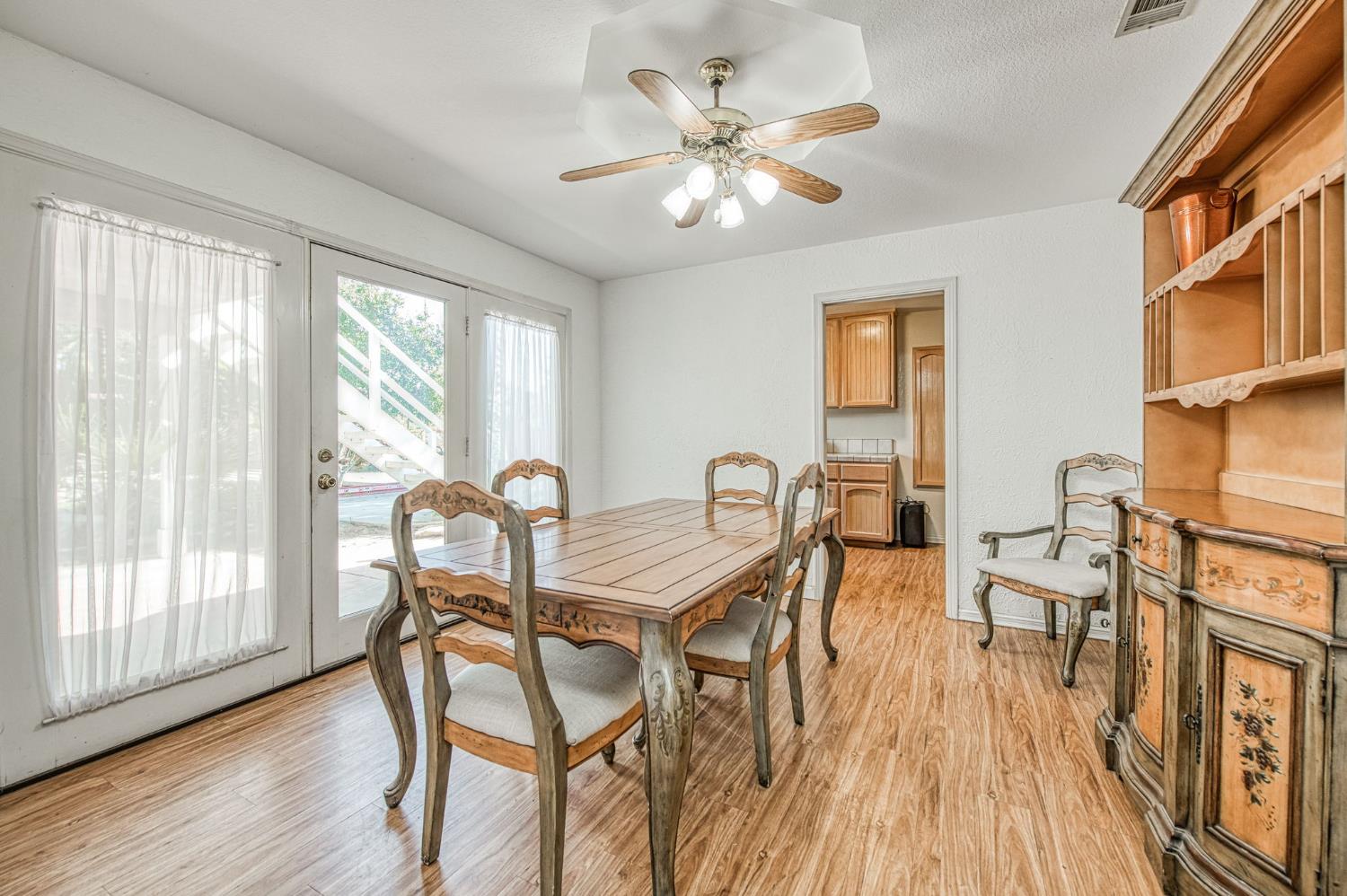 10852 S Bethel Ave, Selma, CA 93662