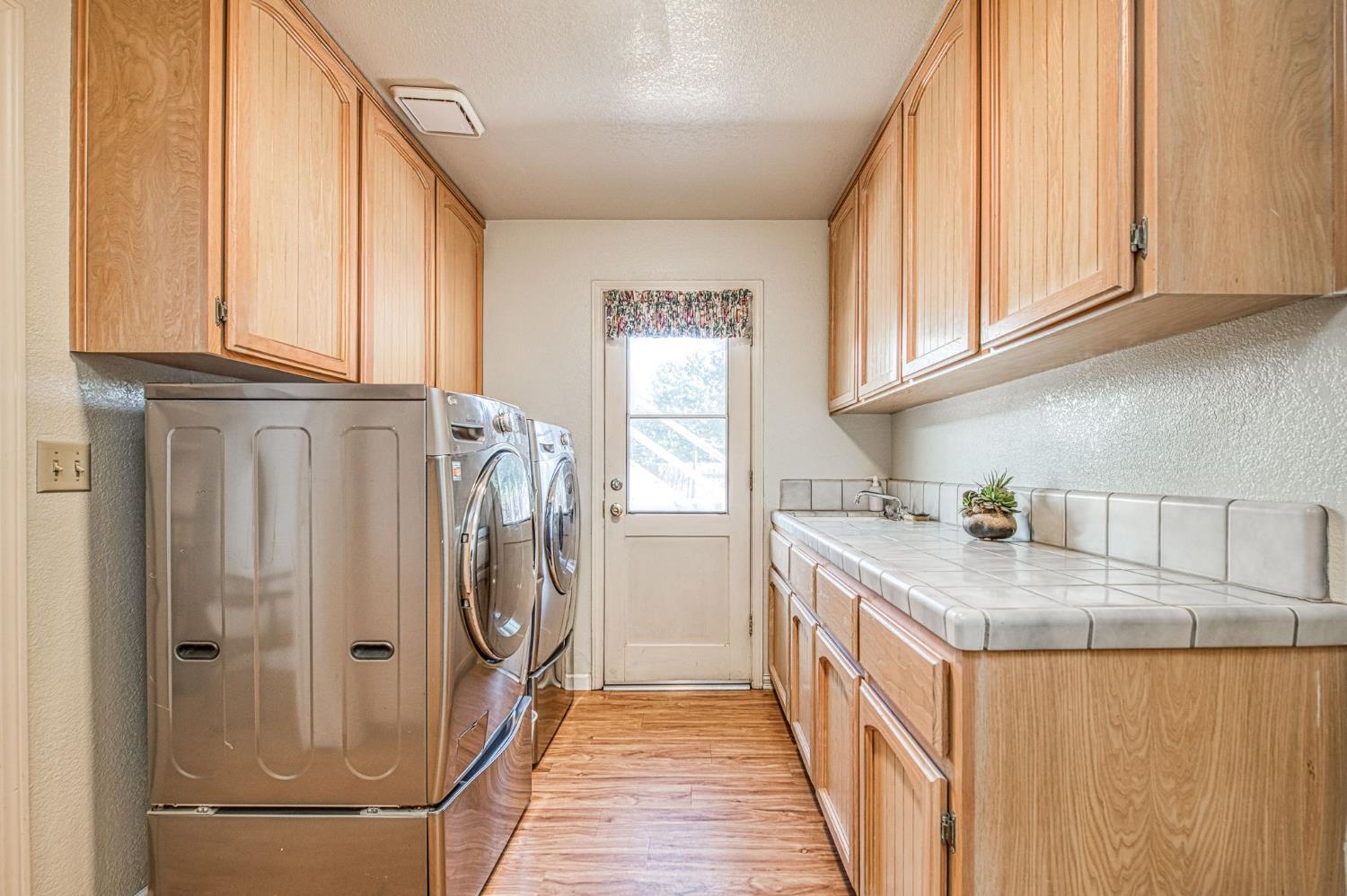 10852 S Bethel Ave, Selma, CA 93662