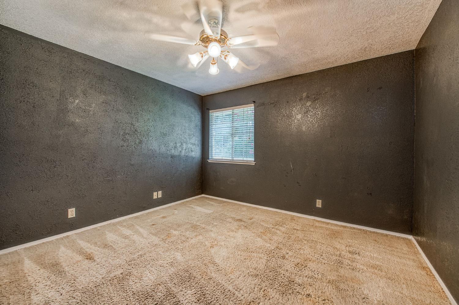 10852 S Bethel Ave, Selma, CA 93662