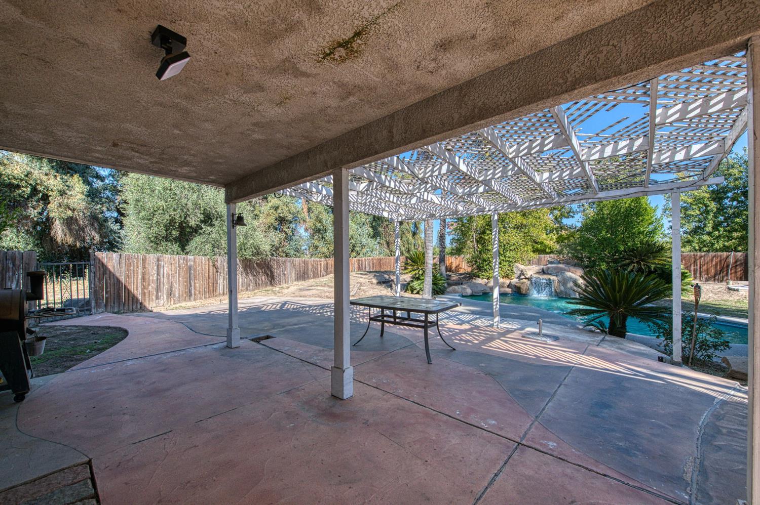 10852 S Bethel Ave, Selma, CA 93662