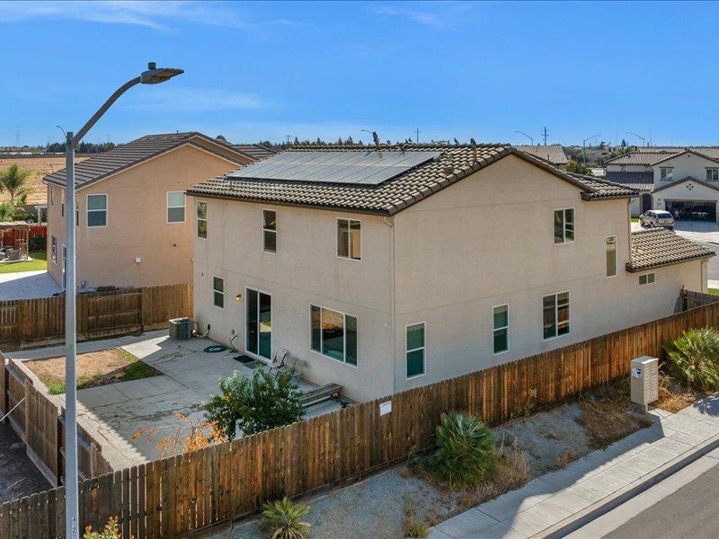 6646 W Beechwood Ave W, Fresno, CA 93722