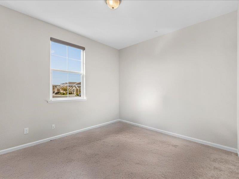 6646 W Beechwood Ave W, Fresno, CA 93722