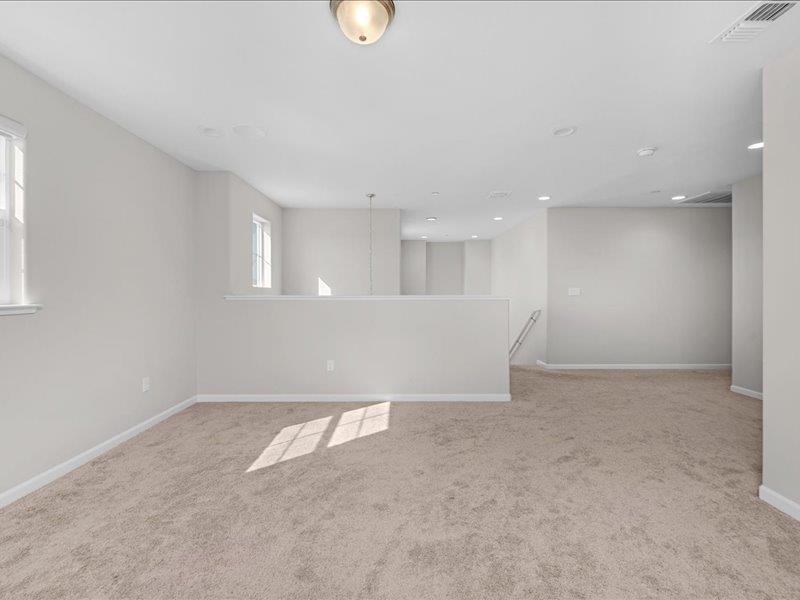 6646 W Beechwood Ave W, Fresno, CA 93722