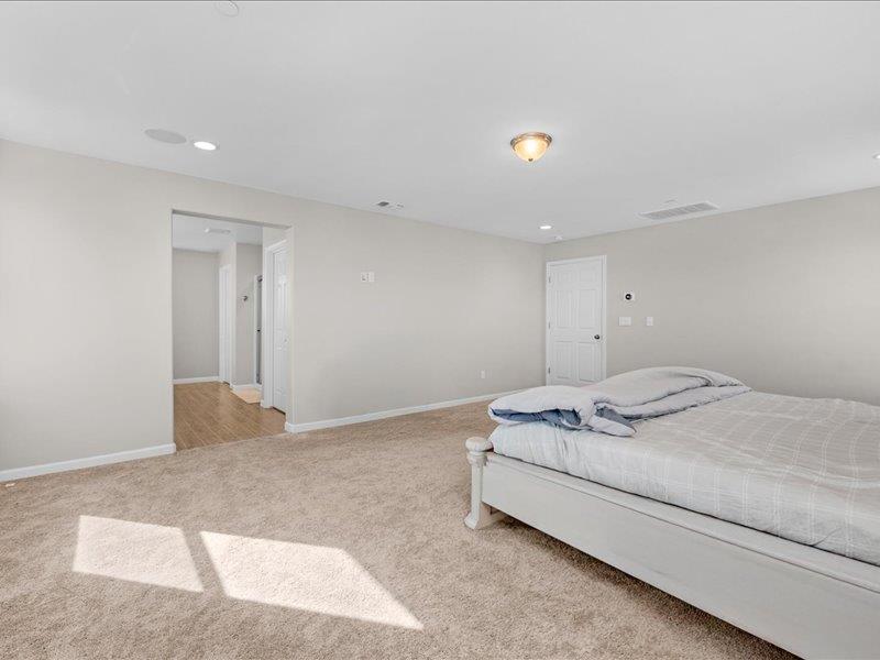 6646 W Beechwood Ave W, Fresno, CA 93722