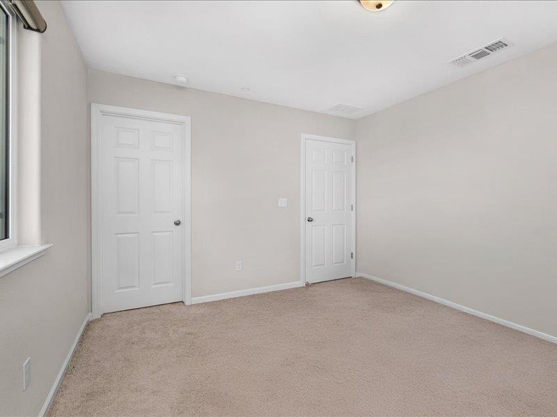 6646 W Beechwood Ave W, Fresno, CA 93722