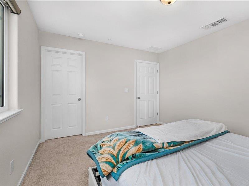 6646 W Beechwood Ave W, Fresno, CA 93722