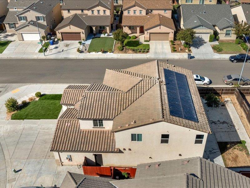 6646 W Beechwood Ave W, Fresno, CA 93722