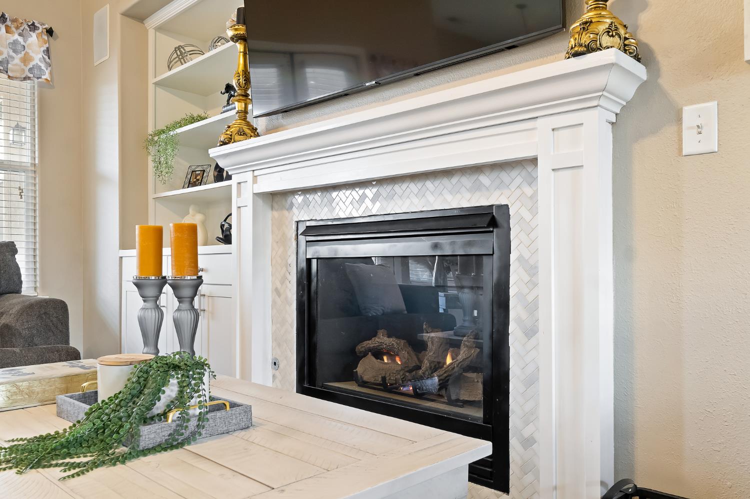 5779 E Garrett Ave, Fresno, CA 93727