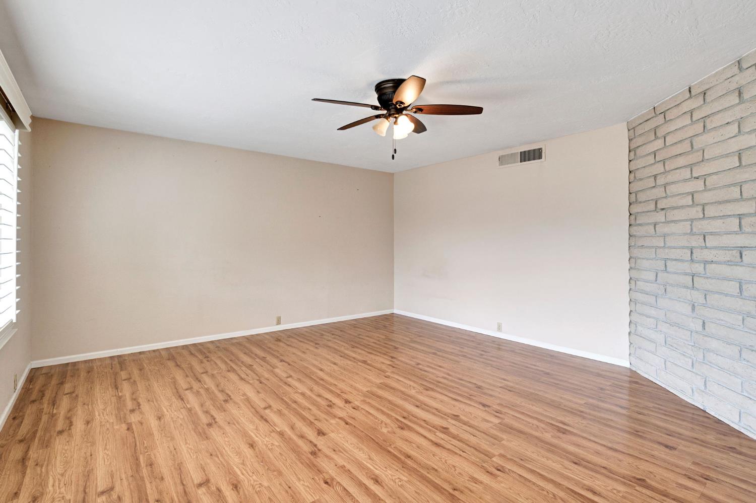 2130 N Garden Ave, Fresno, CA 93703