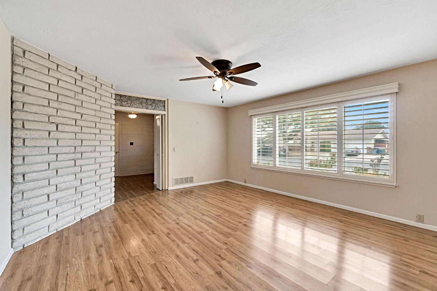 2130 N Garden Ave, Fresno, CA 93703