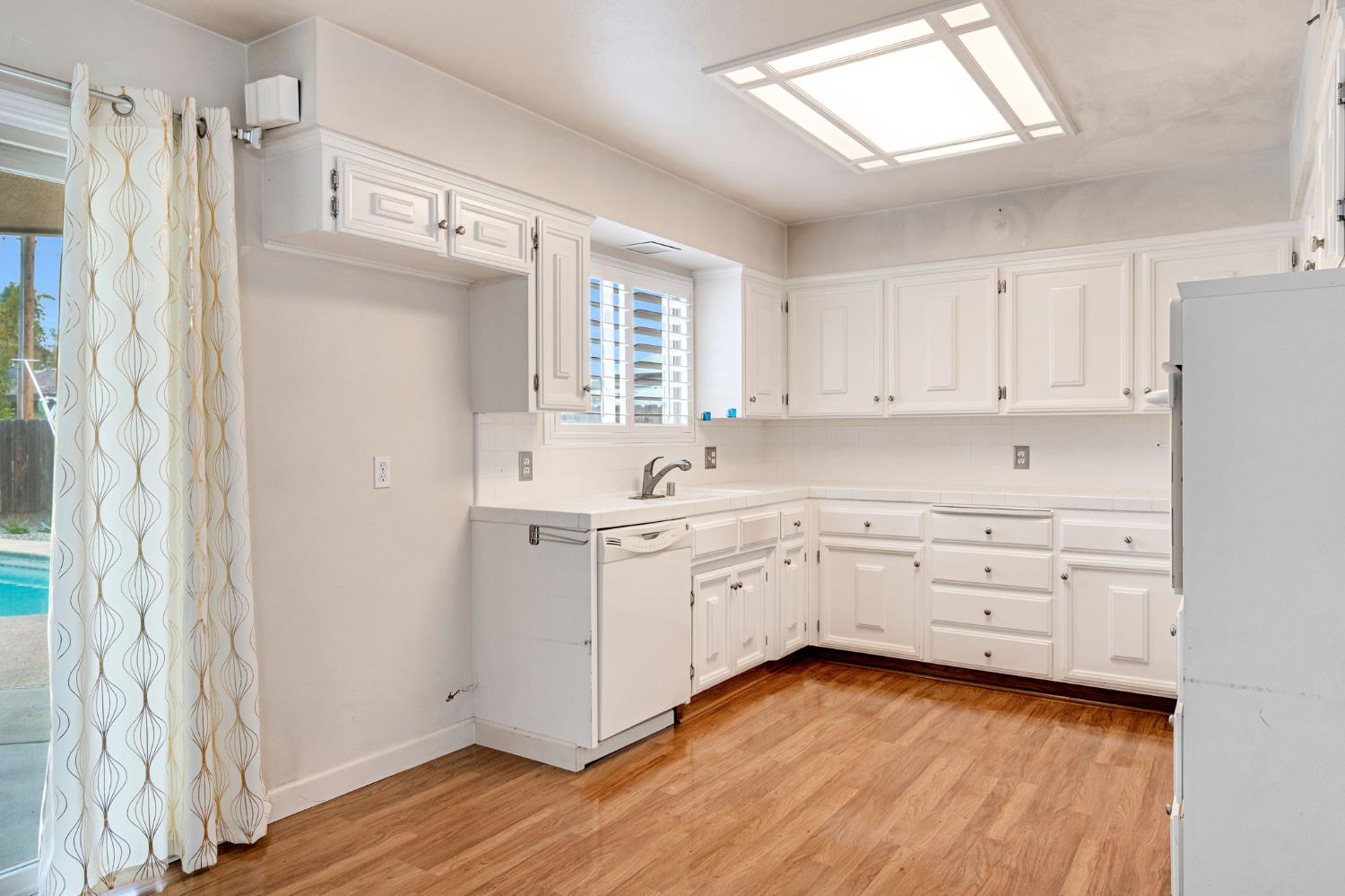 2130 N Garden Ave, Fresno, CA 93703