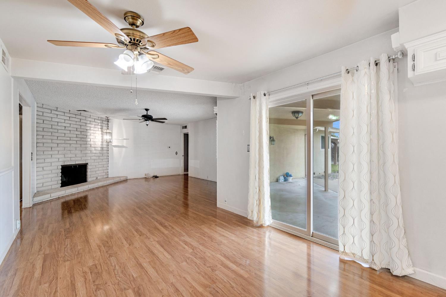 2130 N Garden Ave, Fresno, CA 93703